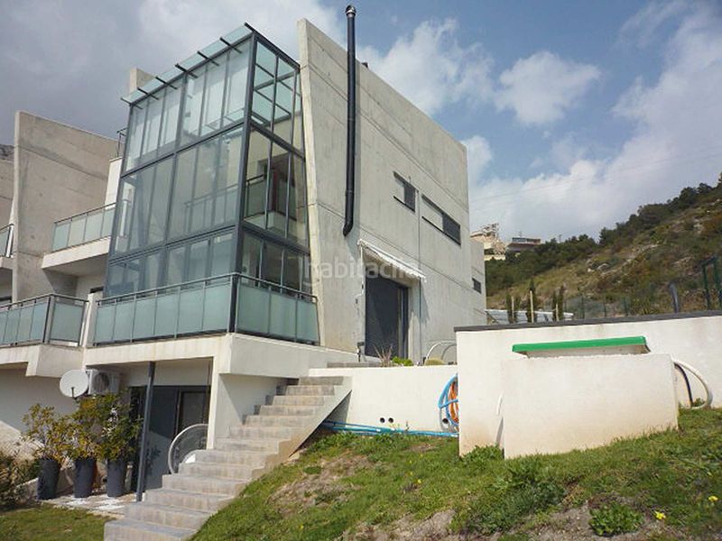 Foto ac0e88f4-9a94-46cb-b355-6c7935677276. Casa adossada a Pueblo Calp