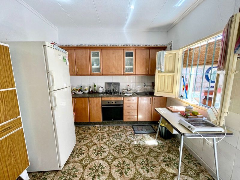 Foto f530072d-f324-4766-ac62-acc7614f66f0. Maison jumelée dans Crevillente