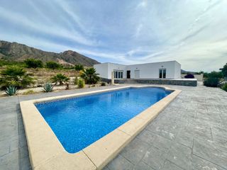 Maison à Abanilla. Villa en macisvenda murcia