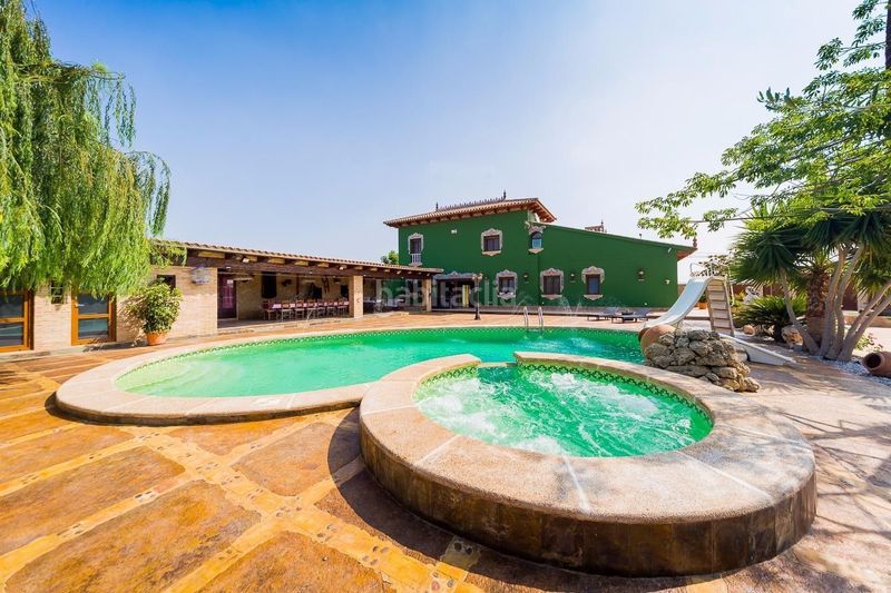 Foto 0c5ee447-abd1-47f8-bab3-37722f852d65. Casa amb calefacció a Almoradí