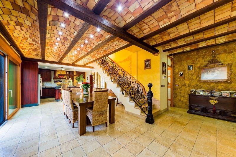 Foto d632e388-2a4e-418a-a65f-a78f5b41107d. Casa amb calefacció a Almoradí
