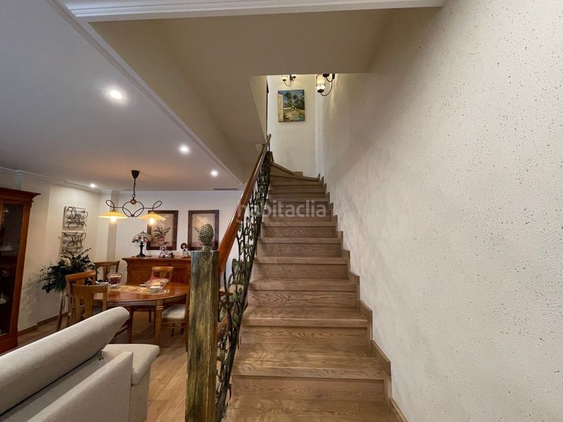 Foto 872b2e6f-8d18-4599-a3f8-1b4ebb5b628e. Casa adossada a Centro Elche / Elx