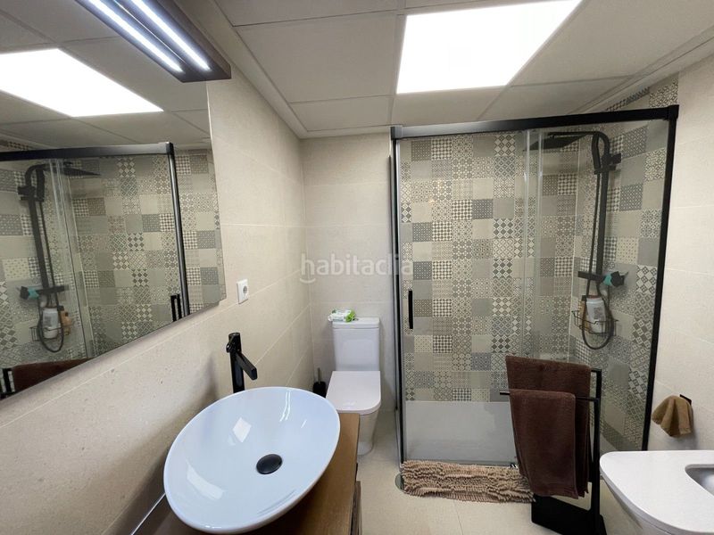 Foto b002ce4f-46ea-4ab5-8c83-2915170c9a0e. Casa adossada a Centro Elche / Elx