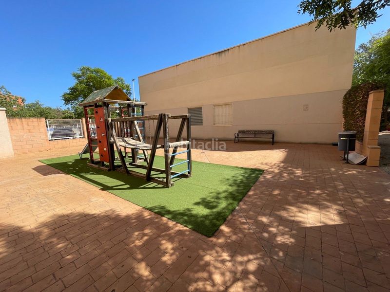 Foto dfe17635-9fdb-4555-b5e2-45a19da112bd. Casa adossada a Centro Elche / Elx