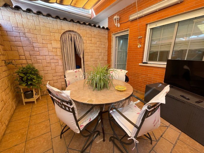 Foto eba6013a-4882-4733-ac41-18f7422234c5. Casa adossada a Centro Elche / Elx