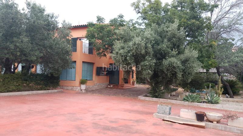 Foto ab3857be-18e6-4b68-97e4-63f0e4a35af8. Casale in carrer de l'alborcer 6 in Urbanizaciones Gandia