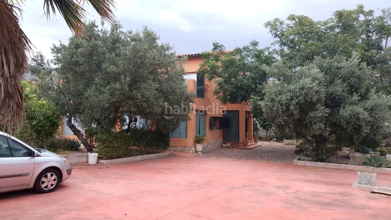 Foto b9c9dc57-2324-450a-b471-57221737a315. Casale in carrer de l'alborcer 6 in Urbanizaciones Gandia