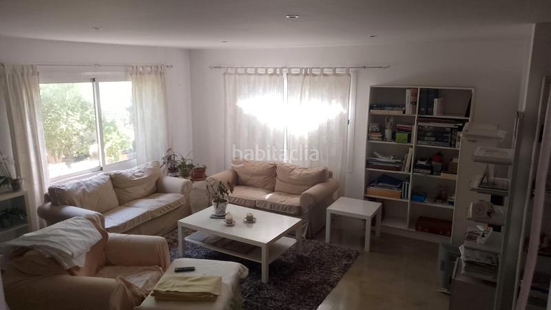 Foto c533f849-c2ec-45e7-a446-d0aaf6d76b4e. Casale in carrer de l'alborcer 6 in Urbanizaciones Gandia