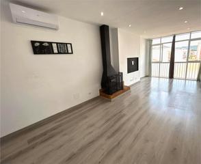 Appartement à Carrer tarragona 8. Venta de confortable apartamento con licencia turistica en pined