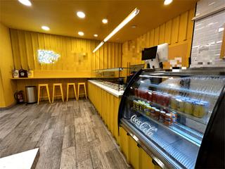 Trapasso Locale commerciale  Plaça de la llana. Traspas de take away con licencia de panadería con obrador en el