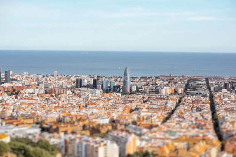 Foto 5358e9f6-7a99-4d06-8e9c-3d31495f7b32. Apartament amb xemeneia calefacció piscina a Diagonal Mar i el Front Marítim del Poblenou Barcelona