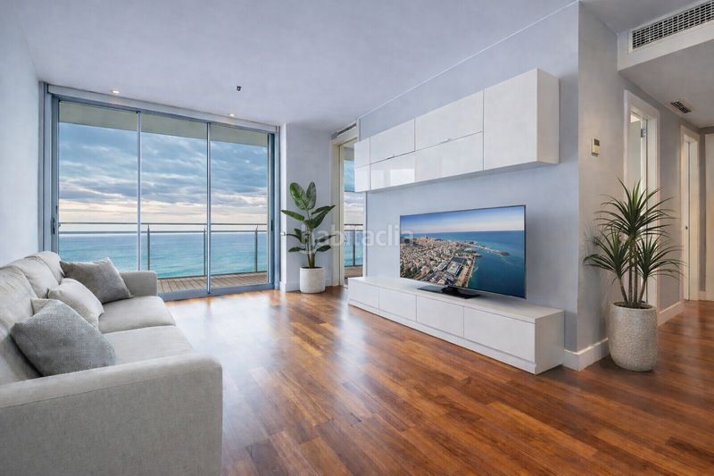 Foto 9c5ef313-de12-4331-be9a-f6dfdf808a05. Apartament amb xemeneia calefacció piscina a Diagonal Mar i el Front Marítim del Poblenou Barcelona
