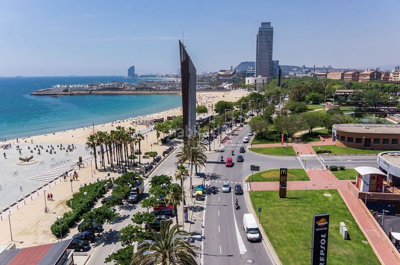 Foto 9f51e1fb-bb85-4121-9536-df94cedfd246. Apartament amb xemeneia calefacció piscina a Diagonal Mar i el Front Marítim del Poblenou Barcelona