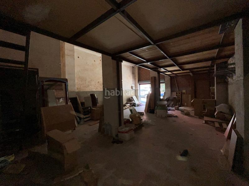 Foto ea3f5cfd-d9a5-4de0-8a67-396aedf56a02. Geschäftsraum in Llefià Badalona