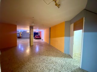 Lloguer Local Comercial a Calle san antonio 8