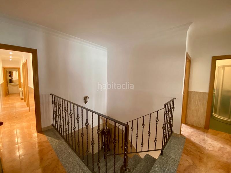 Foto 55daaaf4-5b0e-43d8-98d8-cf5cb96c74de. Casa adossada amb aparcament a Calzada de Calatrava