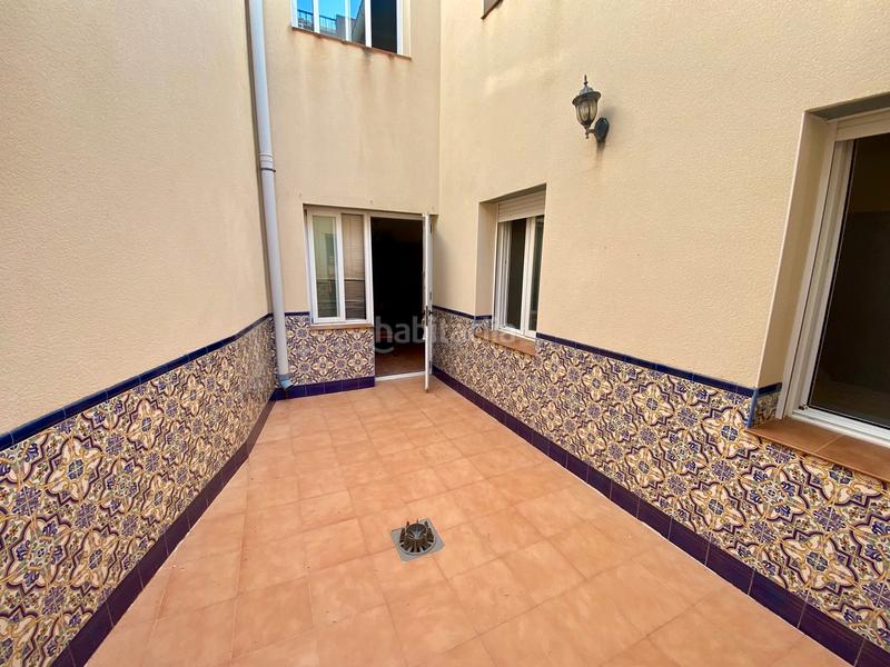 Foto 67ad2dfc-d50a-48ed-a37e-ece103926b49. Casa adossada amb aparcament a Calzada de Calatrava