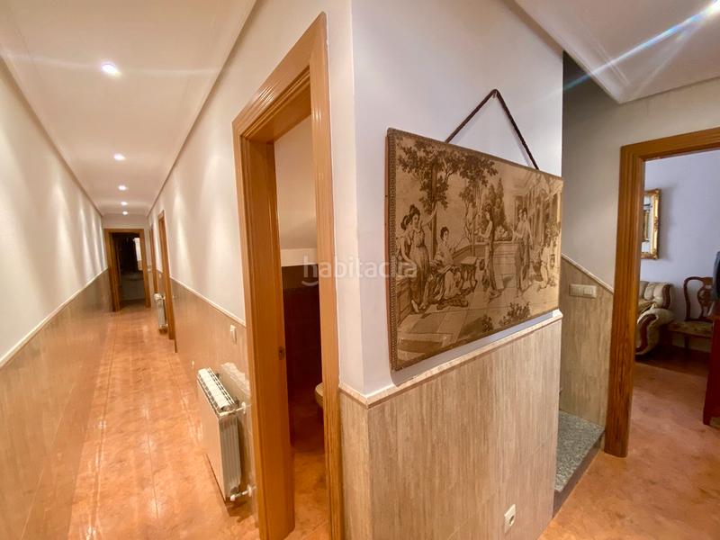 Foto 9d236103-0e17-4712-a12f-0ef2d6a87a48. Casa adossada amb aparcament a Calzada de Calatrava