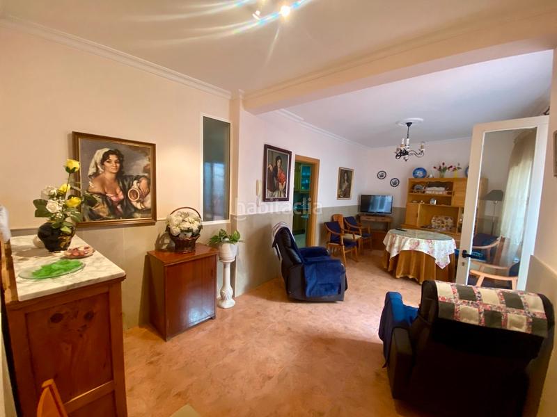 Foto a677c3d4-f79d-419b-b209-e1162a84d540. Casa adossada amb aparcament a Calzada de Calatrava