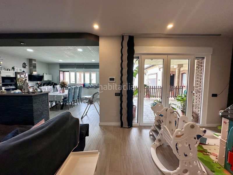 Foto 530ea5fc-4ac3-4b5c-9650-7945eb1a0672. Chalet avec chauffage parking piscine dans Arenas de San Juan