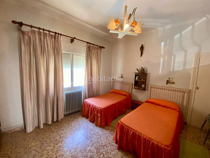 Foto 20489e56-4b92-4889-9ab6-e76dfbdddd92. Chalet mit parking in Argamasilla de Calatrava