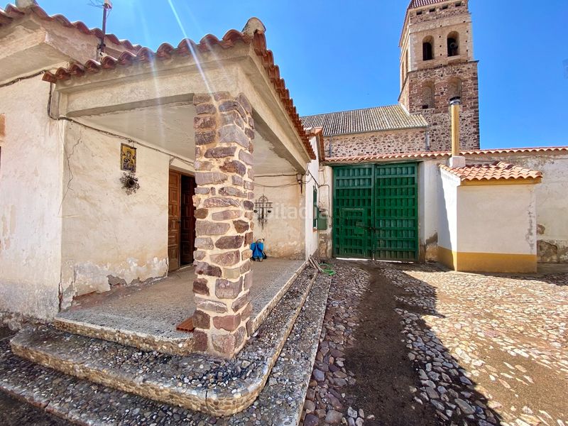 Foto a572ea07-d236-4334-ad2d-ed269d91962d. Chalet mit parking in Argamasilla de Calatrava
