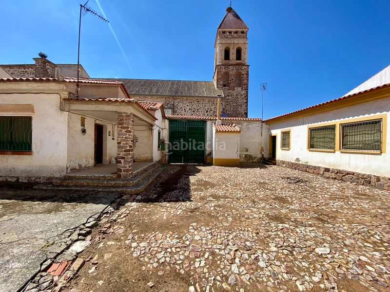 Foto b12986b4-da9c-49e9-9f1f-6817d2dcad73. Chalet mit parking in Argamasilla de Calatrava