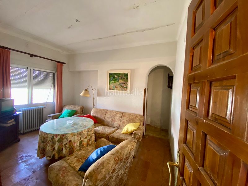 Foto d878954d-fff1-4c38-b758-26904c6c3f98. Chalet mit parking in Argamasilla de Calatrava