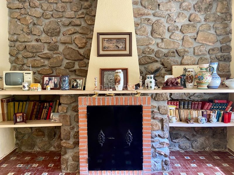 Foto da443b2b-3e57-4f9f-94b1-44167f6f0219. Chalet mit parking in Argamasilla de Calatrava