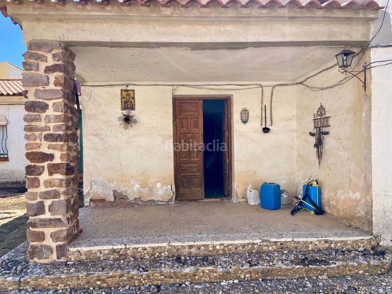 Foto ddd71850-2b7a-4914-bec1-4e9acf4e4bb8. Chalet mit parking in Argamasilla de Calatrava