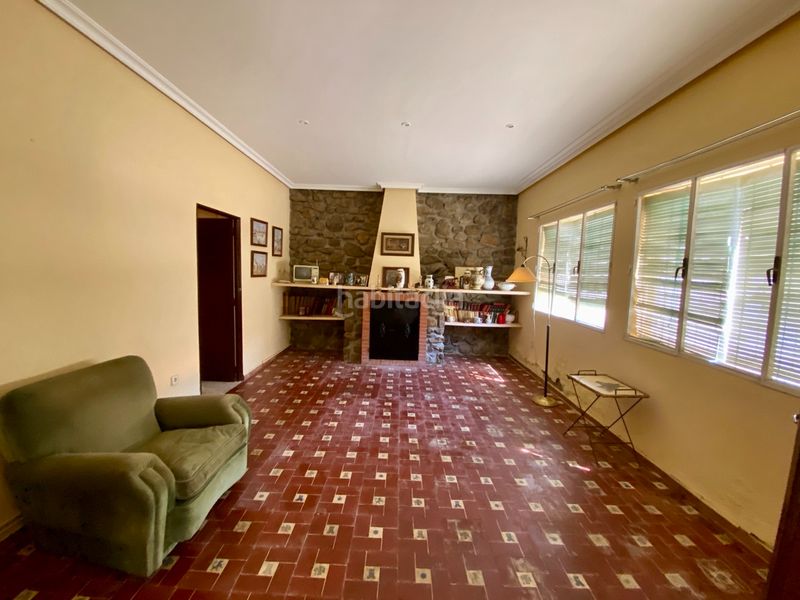 Foto fbb0a18d-84c8-4d39-9831-d9a011d1a640. Chalet mit parking in Argamasilla de Calatrava