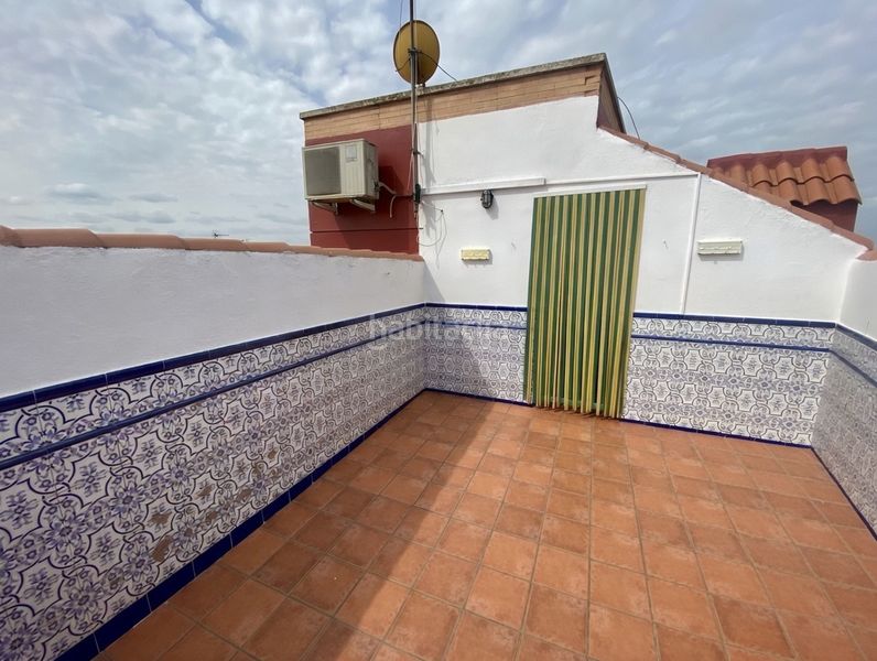 Foto aa0a78f6-b68e-4d31-89a4-dc823ab815ad. Casa adossada amb calefacció aparcament a Miguelturra