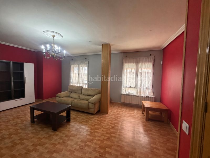 Foto c879b339-cd0f-46e7-89df-d5f92a34b8c7. Casa amb xemeneia calefacció aparcament a El Perchel Ciudad Real