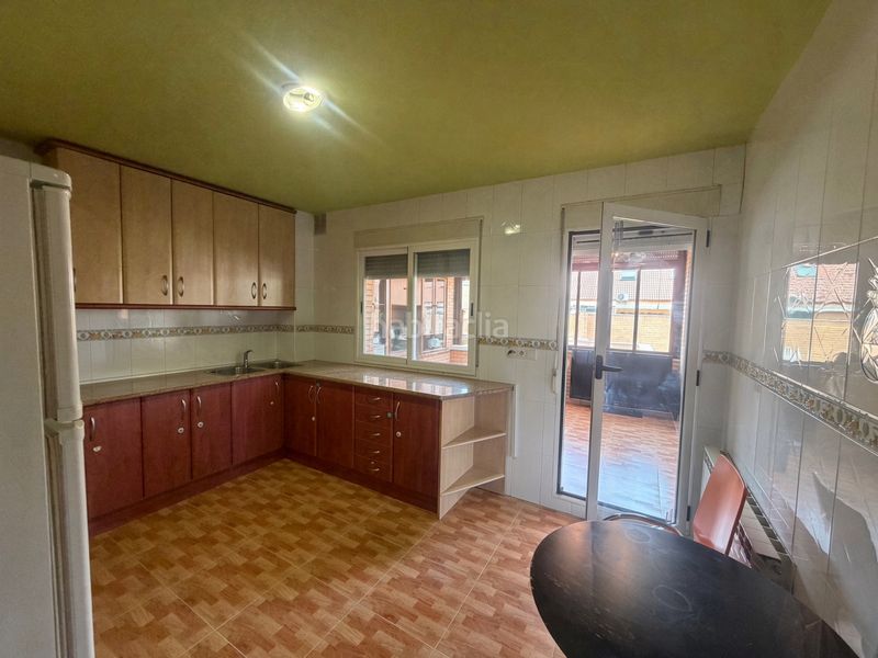 Foto c92c13bd-3840-437d-81f7-b08ed43bb2dd. Casa amb xemeneia calefacció aparcament a El Perchel Ciudad Real