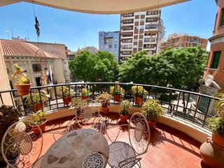 Pis  Plaza cervantes