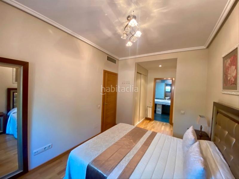 Foto 4f9d3b74-9e3f-4838-a4f6-d9ad023ff81c. Planta baixa amb calefacció aparcament piscina a Ciudad Real