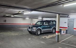 Car parking  Calle feria