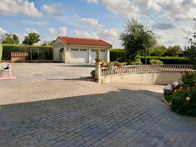 Foto 2bf8a1a5-a730-42a3-bd1b-5d3436448081. Xalet a carretera la atalaya 4 a Puerta de Toledo - Atalaya Ciudad Real