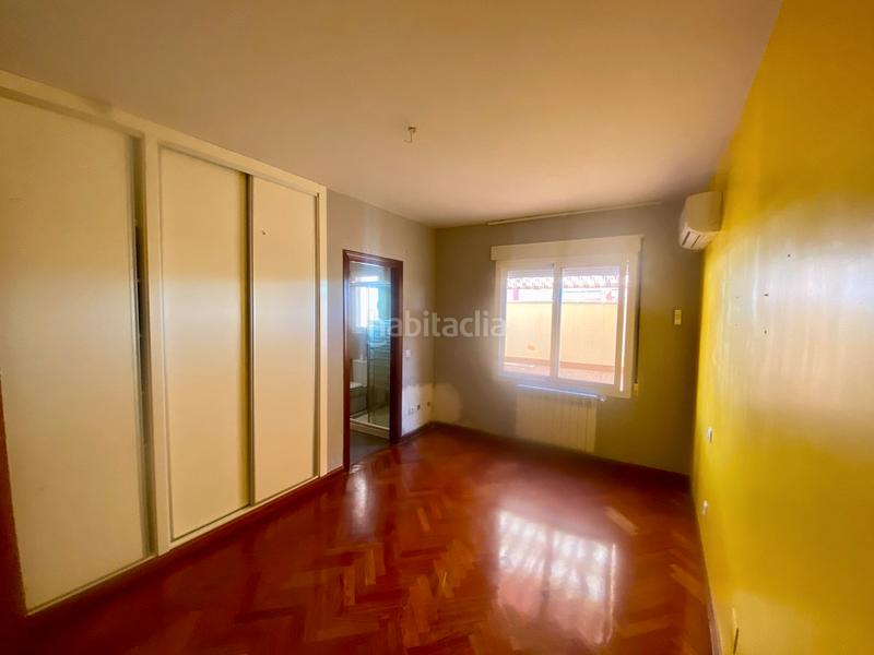 Foto b3dd5652-c9c2-439b-8151-e6a41b6c7be9. Flat in calle severo ochoa 12 in Puerta de Toledo - Atalaya Ciudad Real