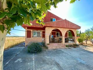 Chalet in Poblado poblachuela anj 562