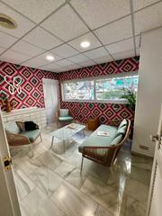 Local Comercial a Avenida Ricardo Soriano 13