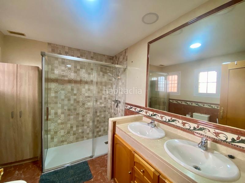 Foto 50627e5c-3ebc-4cf3-bf7b-1e7e36fd399e. Semi detached house in carretera de porzuna 13 in Ciudad Real