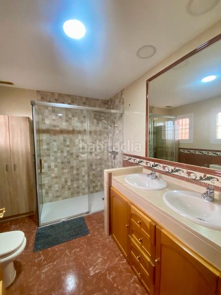 Foto 71b29a29-9359-49be-891f-8dc648ebb8bd. Semi detached house in carretera de porzuna 13 in Ciudad Real