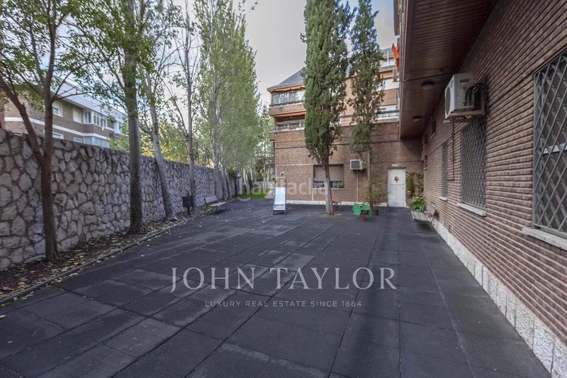 Foto 29e9db7c-9d04-4951-ac25-5685196d7955. Rent flat with heating parking pool in Nueva España Madrid