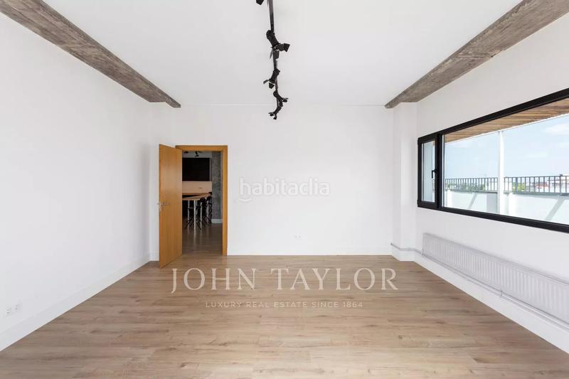 Foto 8e9f9674-58a4-4aed-abe6-593123ada0e9. Loft amb calefacció aparcament a Simancas Madrid