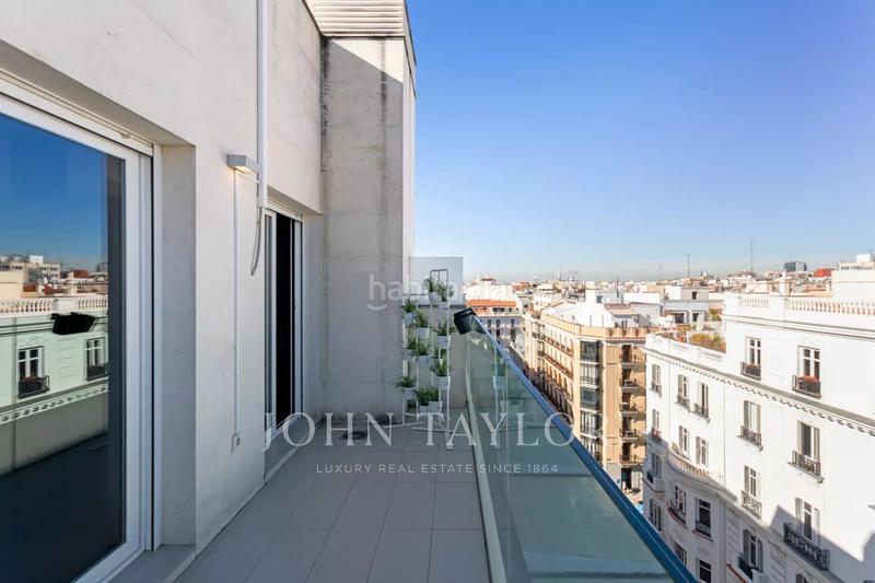 Foto b453d709-affc-4fd0-865e-7448ff93b924. Àtic amb calefacció aparcament a Almagro Madrid