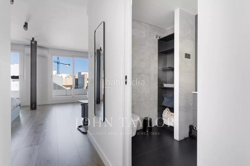 Foto 3f8c217a-f344-4497-873b-21b19d18953b. Ático en Almagro Madrid