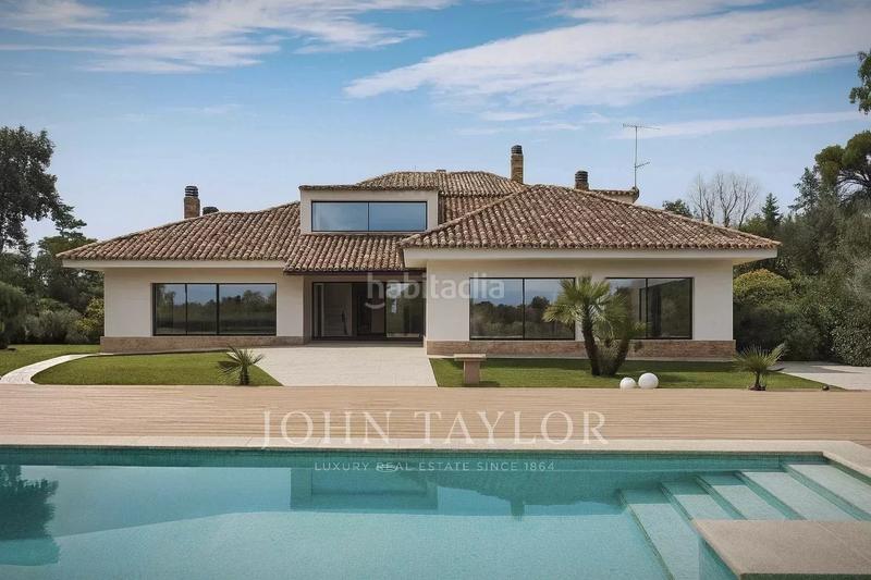 Foto 12bdd435-a9c1-43ed-b2e8-fccf42865321. Chalet con riscaldamento parcheggio piscina in urbanización La Moraleja La Moraleja