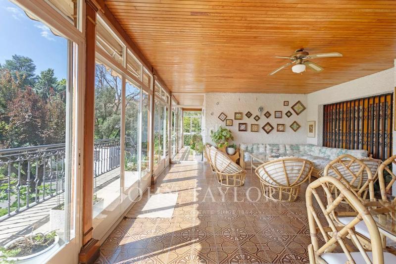 Foto a038f3d2-b9fc-443d-a424-fa578fed7fb6. Chalet con riscaldamento parcheggio piscina in urbanización La Moraleja La Moraleja