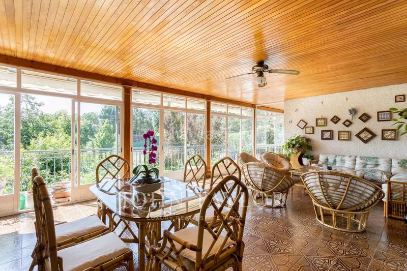 Foto 082ada49-7a47-4fbc-8cb8-57e8c6c72350. Xalet amb calefacció aparcament piscina a urbanización La Moraleja La Moraleja